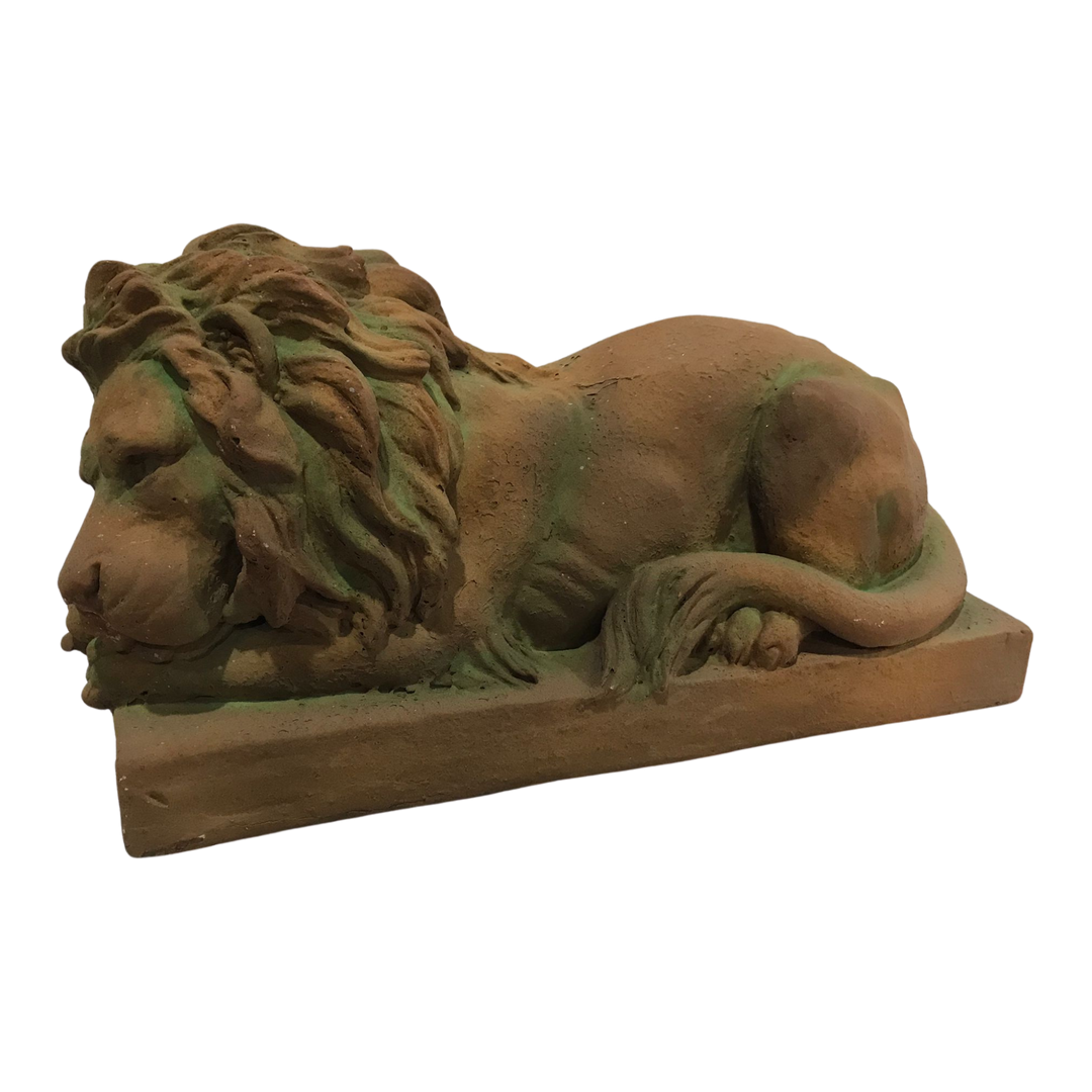 Statue Lion - Sleeping