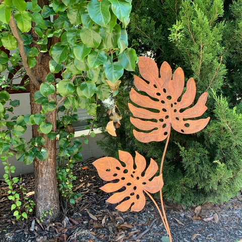 Garden Stake Rust Decorative with Leaves