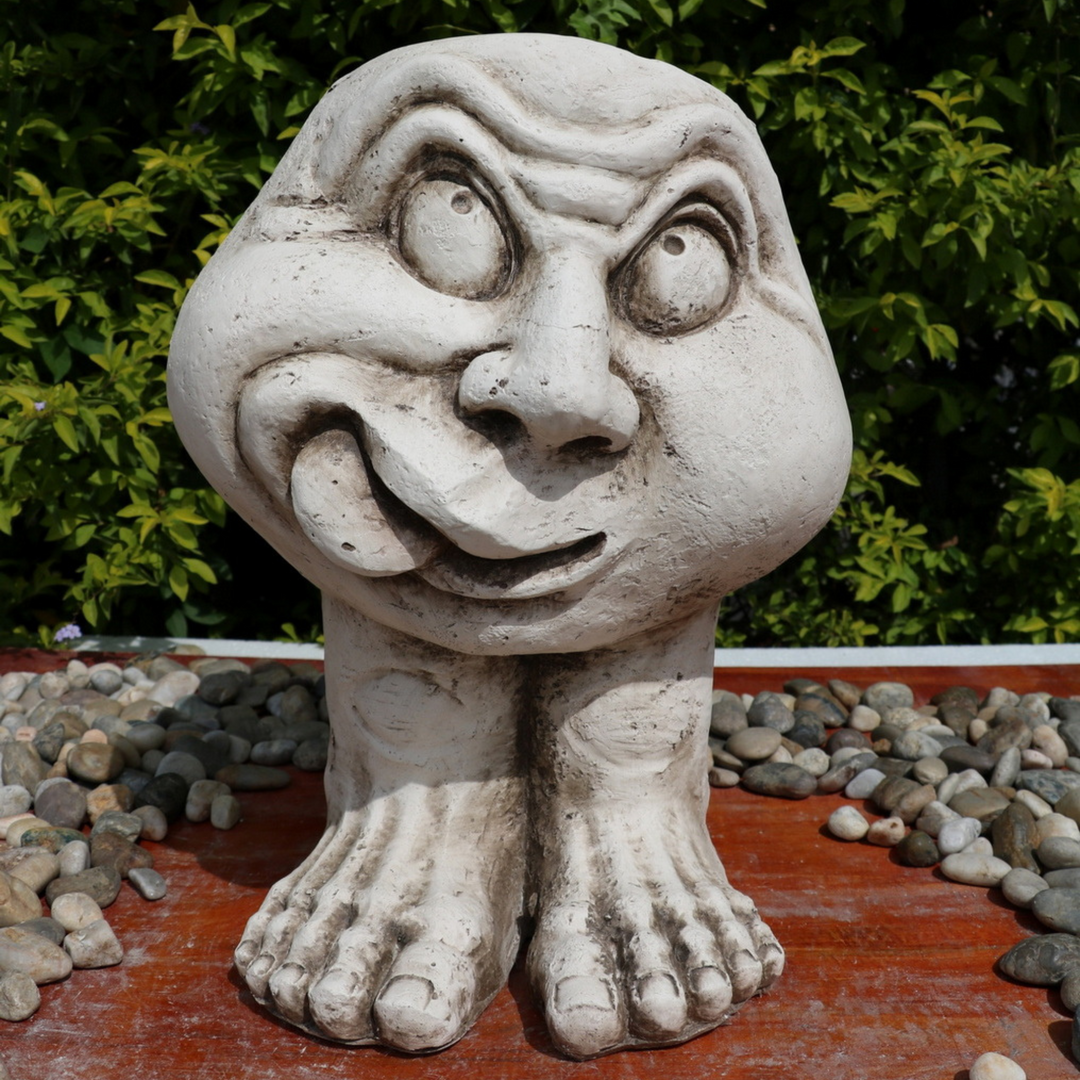 Statue Funny Head & Feet