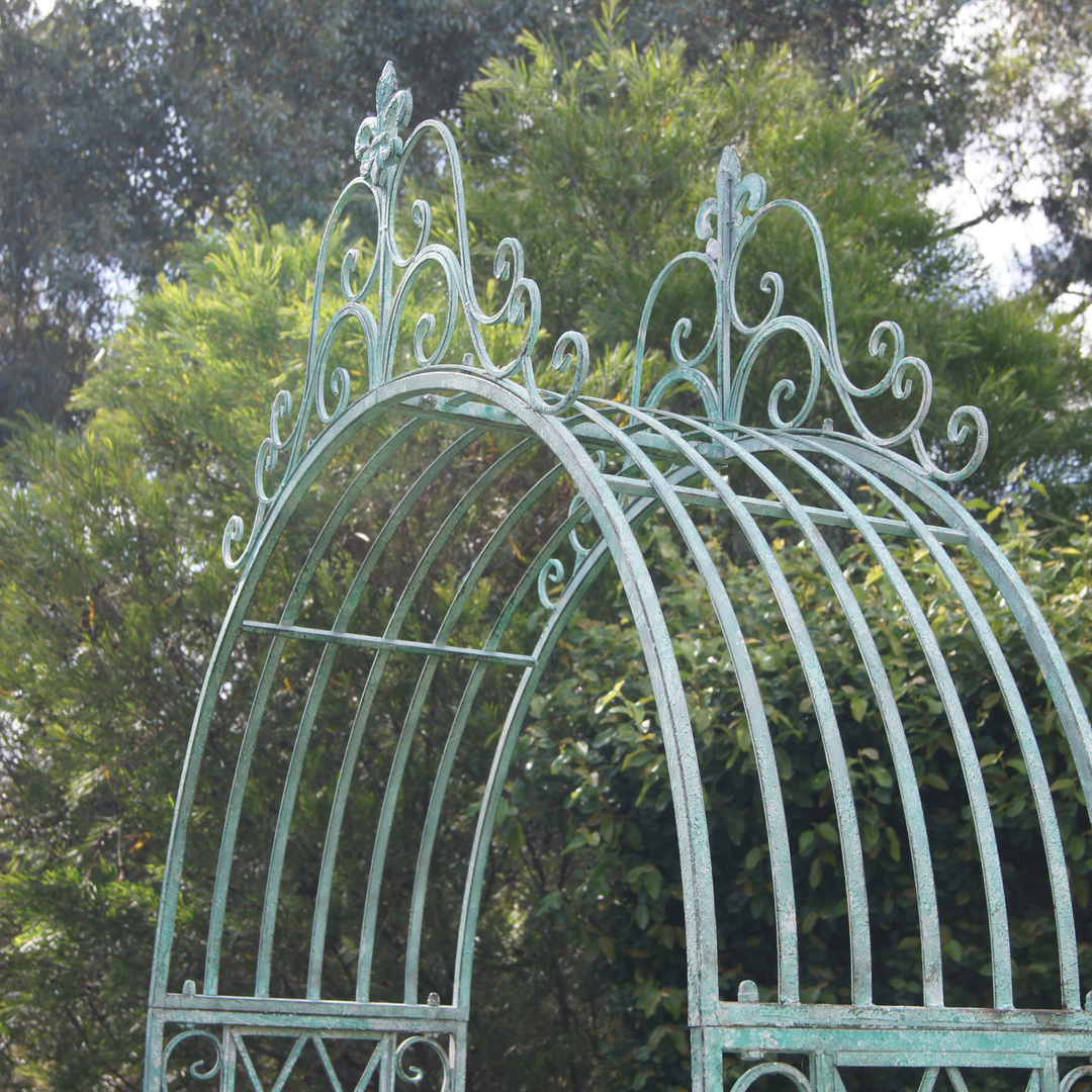 Arch Decorative Green Mottled White