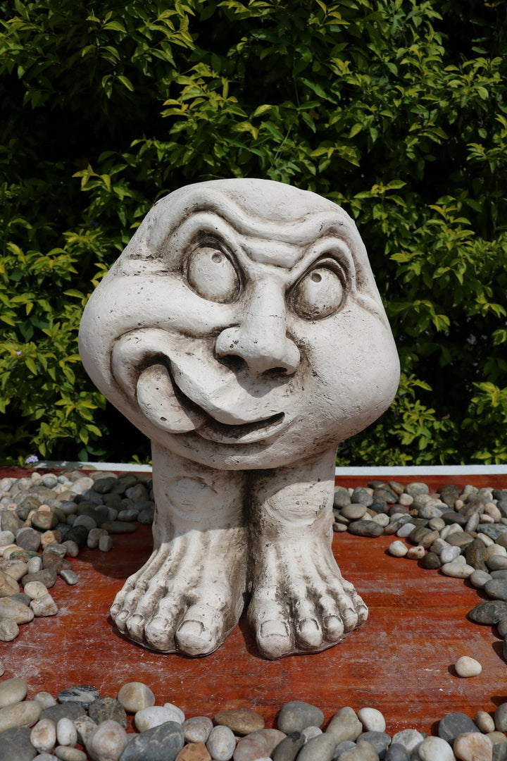 Statue Funny Head & Feet