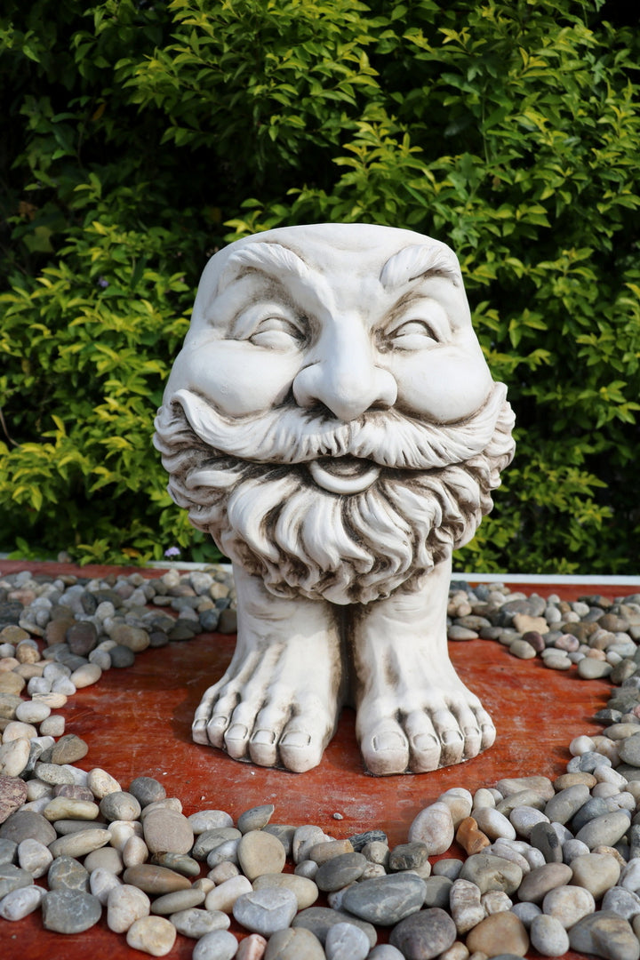 Statue Funny Head & Feet
