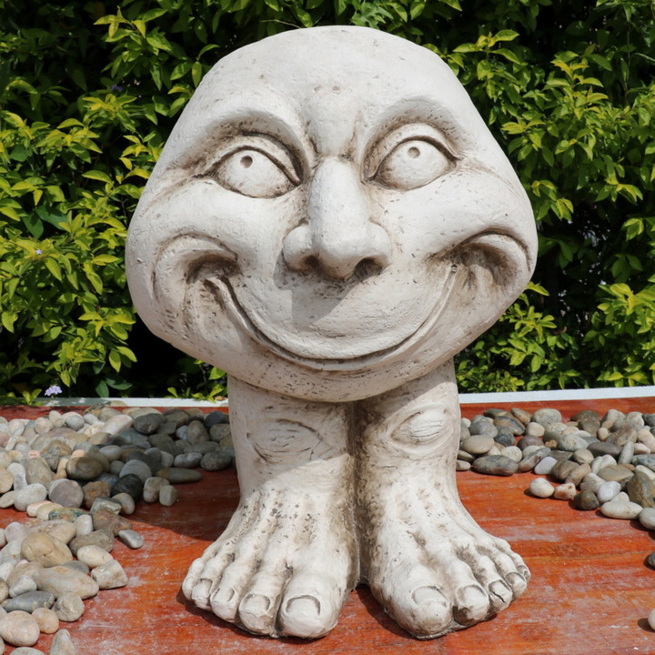 Statue Funny Head & Feet