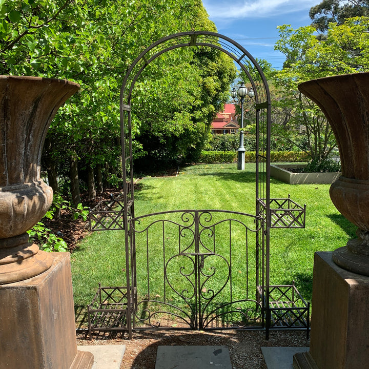 Garden Arch w/ Gate - Planters
