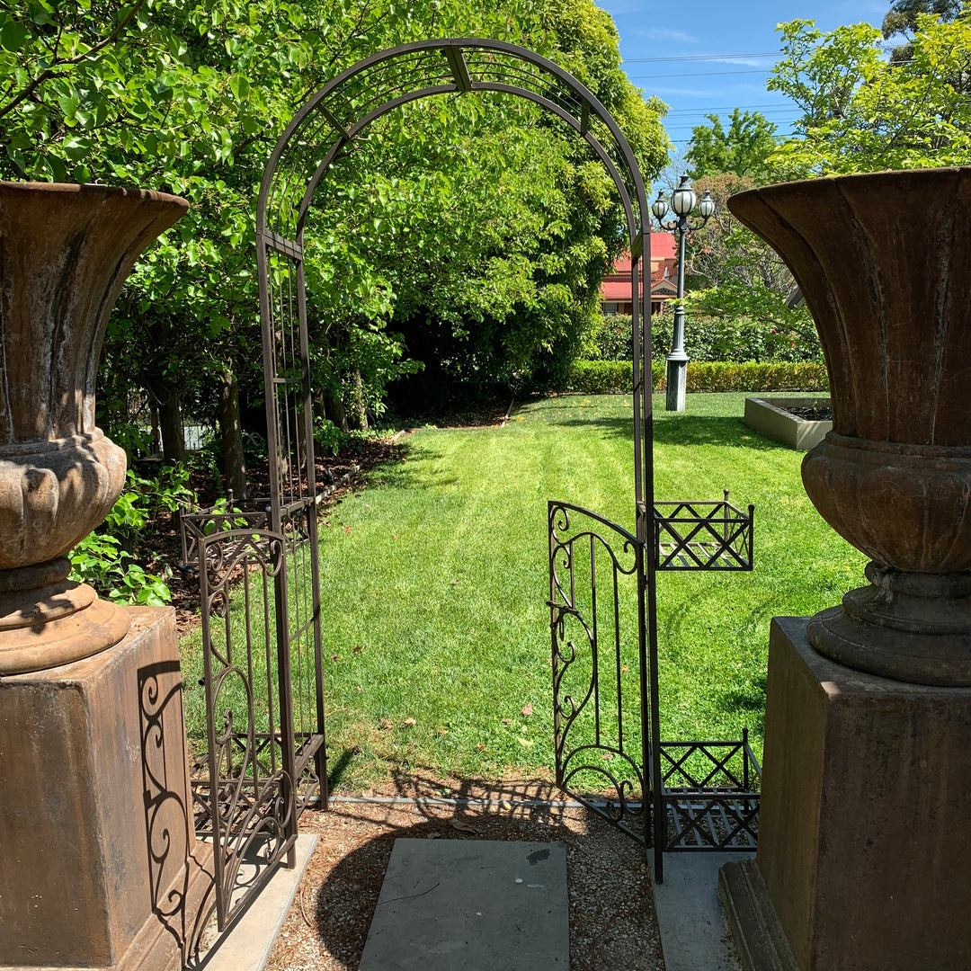 Garden Arch w/ Gate - Planters