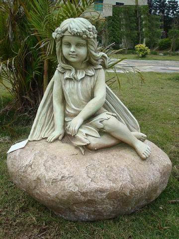 Statue Fairy Leaning On Rock 47X35X53CM
